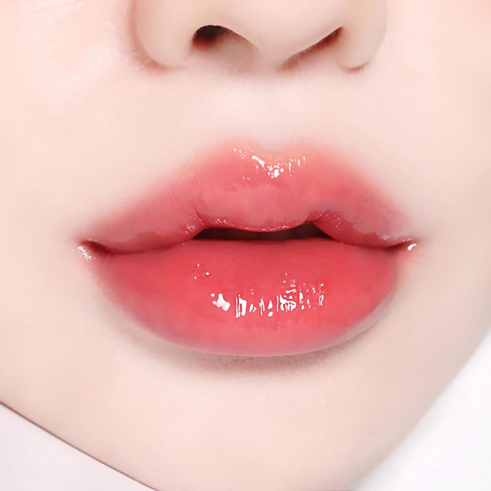 espoir Couture Lip Tint Glaze 5.5g in 03 Chillin Chillin Shade.