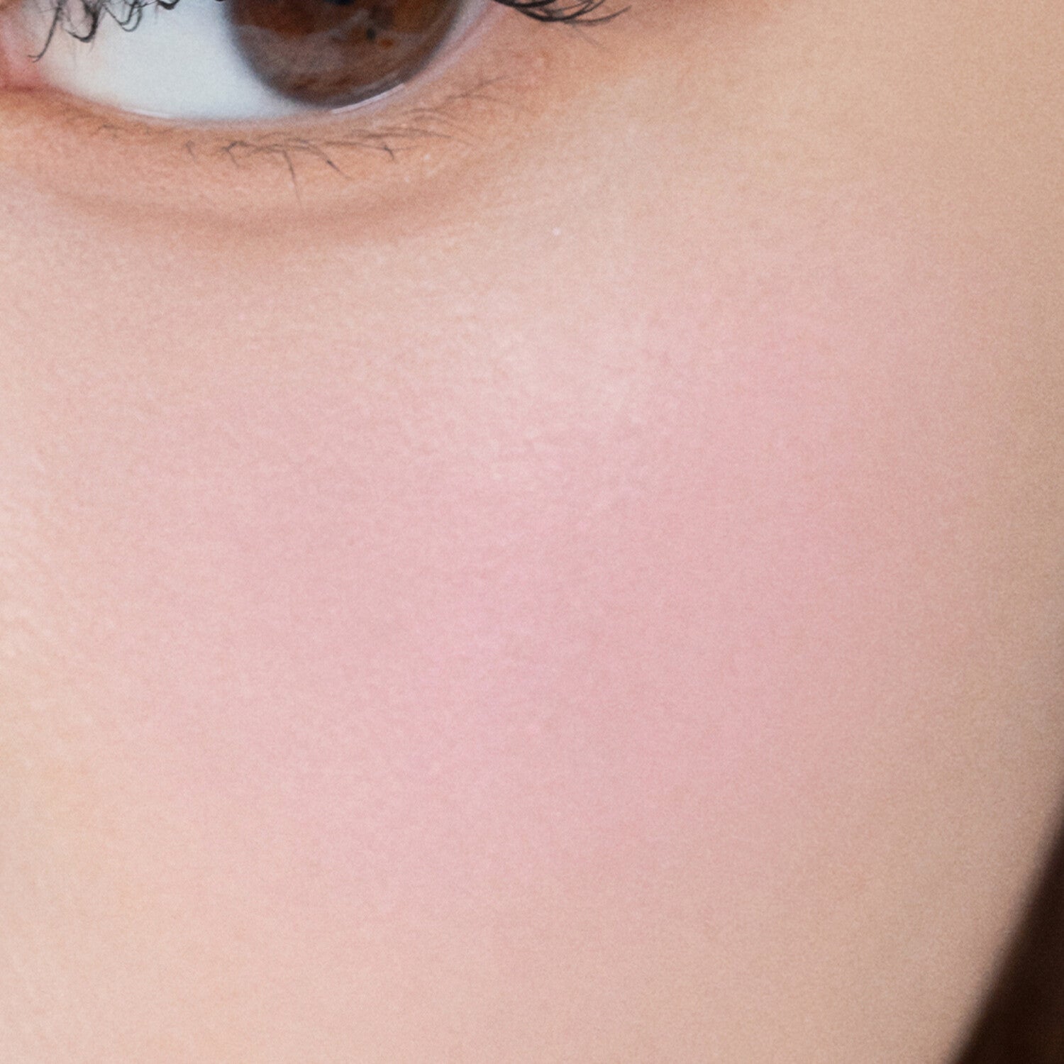 [Expiration imminen] CLIO Air Blur Whip Blush 3g #011 TARO MILK TEA