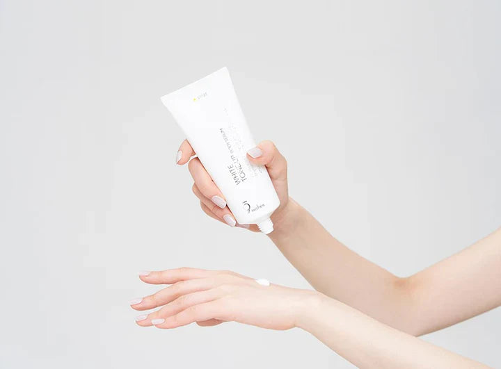 (Matthew) 9wishes White Tone-Up Body Serum SPF 21 150ml - DODOSKIN